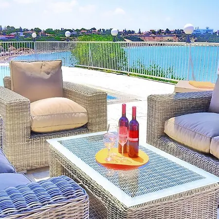 Katina Beach Peyia