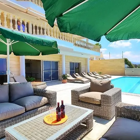 Katina Beach