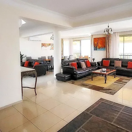 Katina Beach Villa *