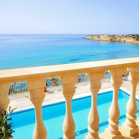 Katina Beach